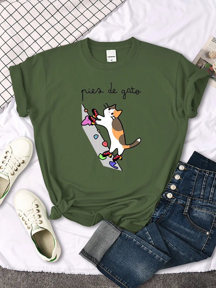 Klättrande katt (T-Shirt)