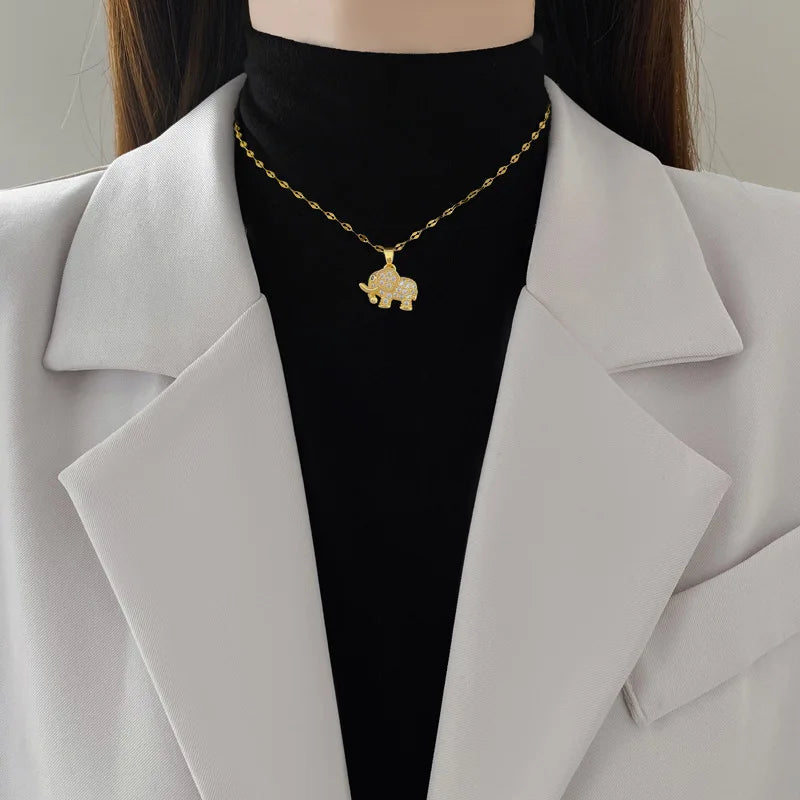 Halsband, Indisk Elefant