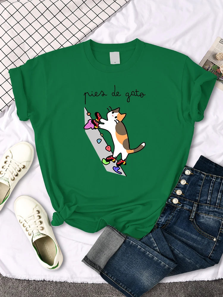 Klättrande katt (T-Shirt)