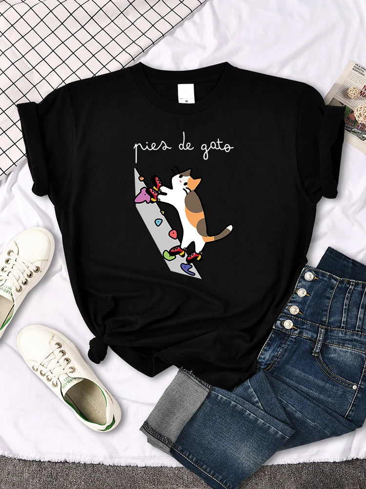 Klättrande katt (T-Shirt)